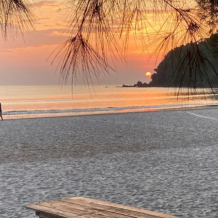 Hotel La Ong Lay Koh Phayam Exterior foto