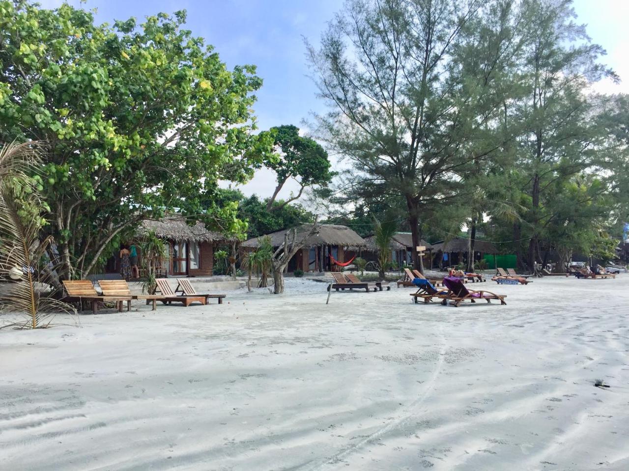 Hotel La Ong Lay Koh Phayam Exterior foto