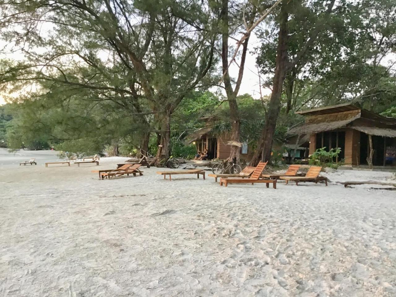 Hotel La Ong Lay Koh Phayam Exterior foto