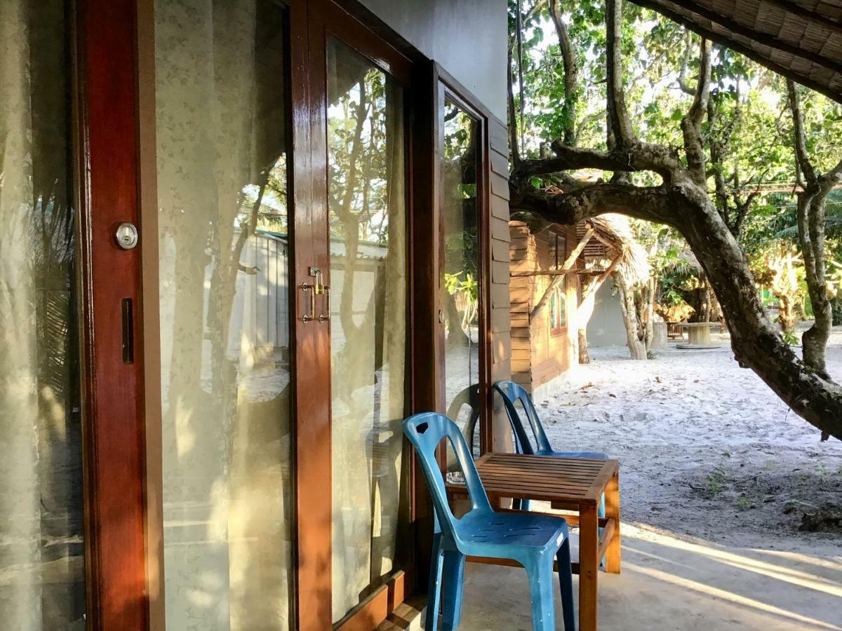 Hotel La Ong Lay Koh Phayam Exterior foto